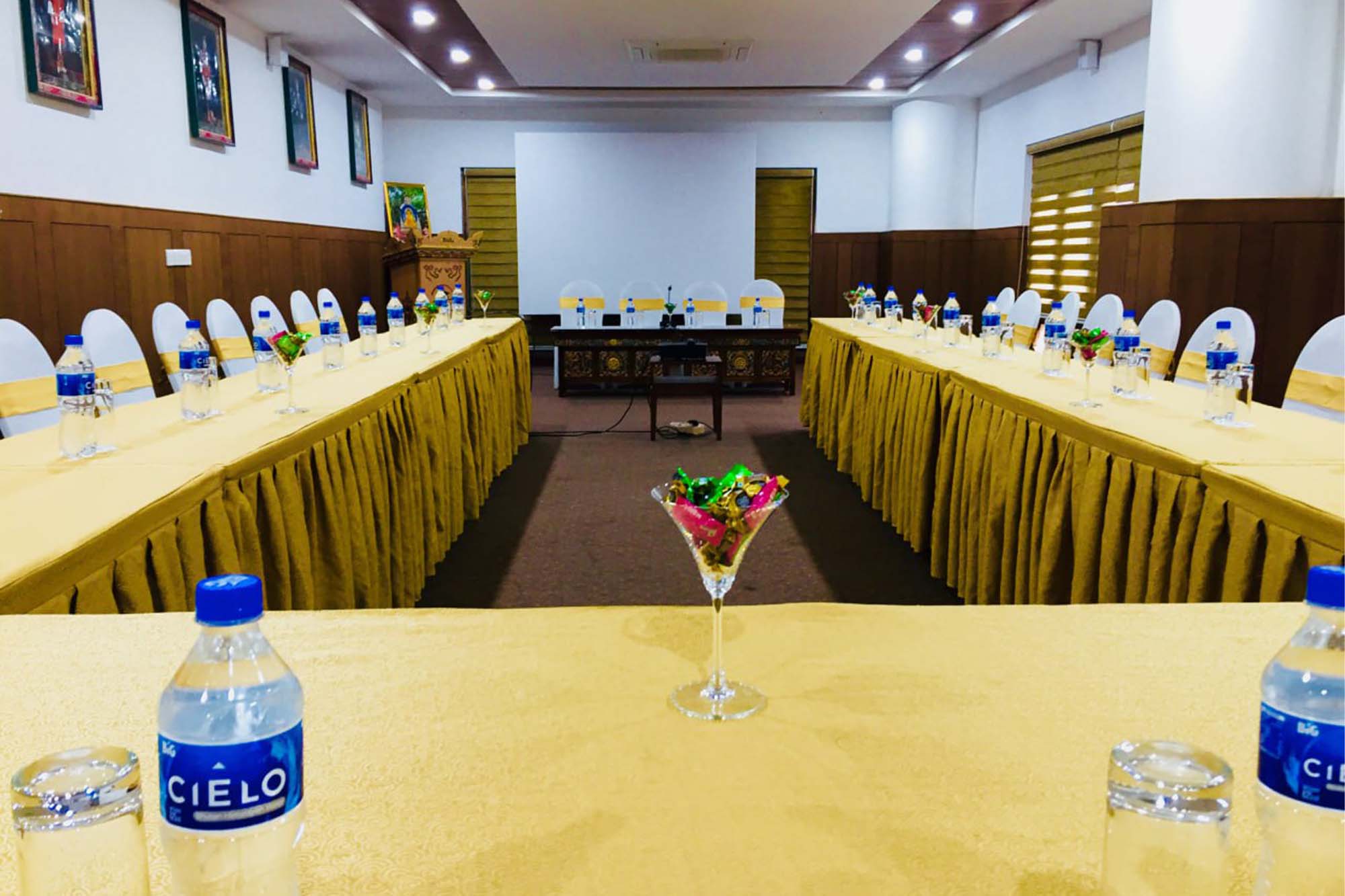 conference hall 3