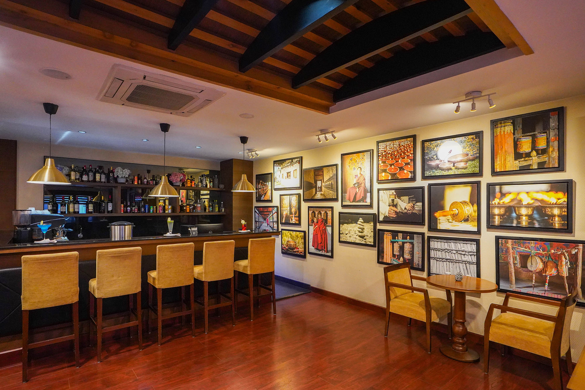 bar6 city hotel thimphu