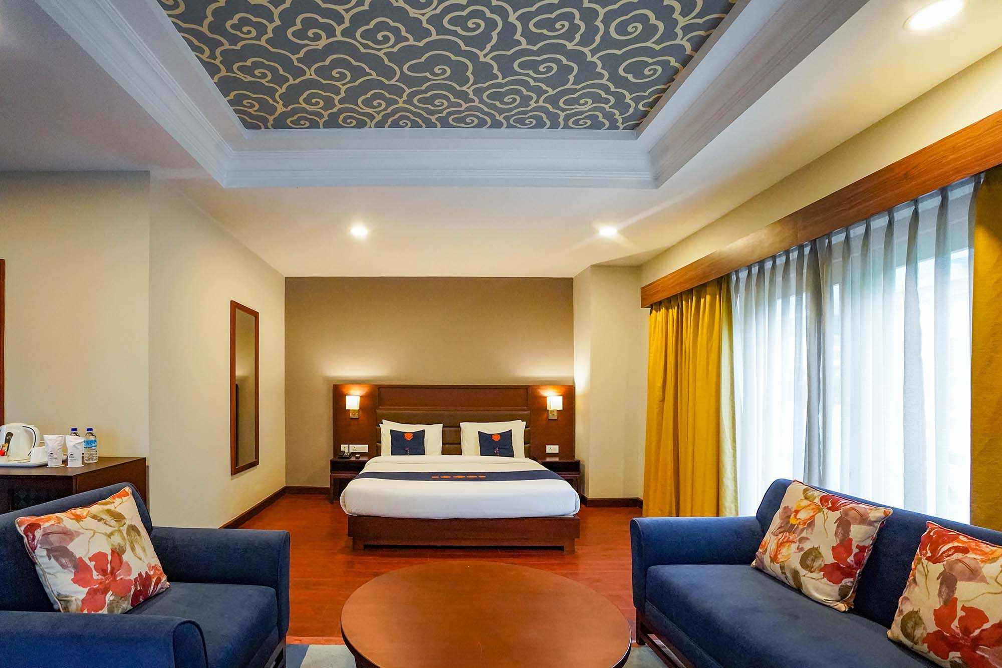 city hotel superior deluxe room
