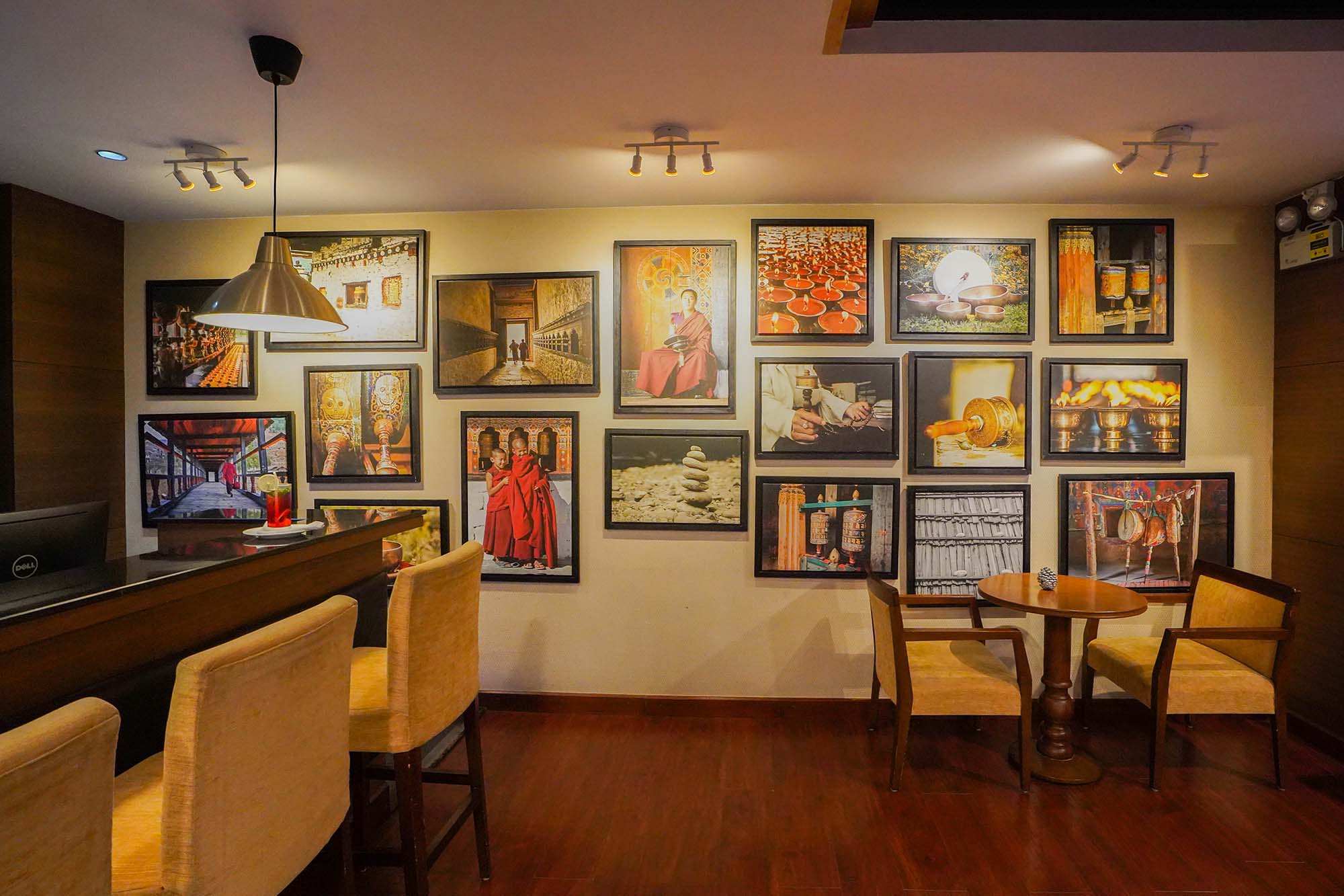 city hotel thimphu bar1